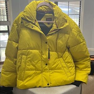 Bass Women's Vibrant Yellow Puffer Coat